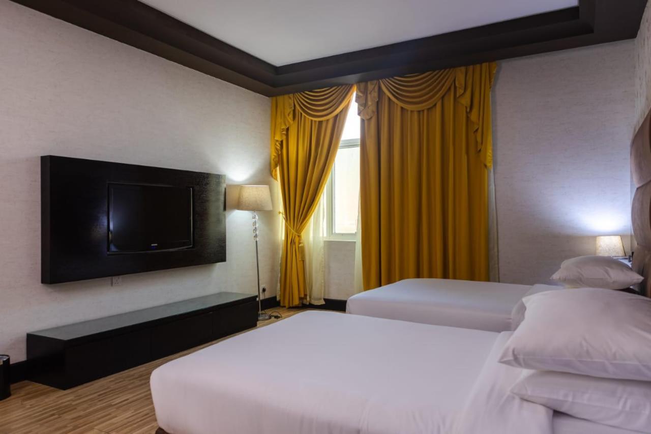 Mangrove Hotel Рас ал Хайм Екстериор снимка