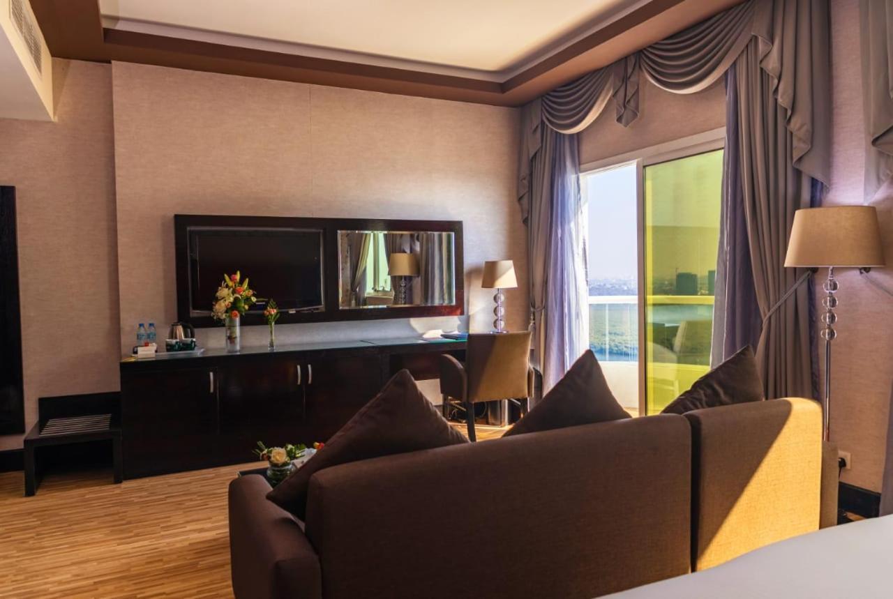 Mangrove Hotel Рас ал Хайм Екстериор снимка