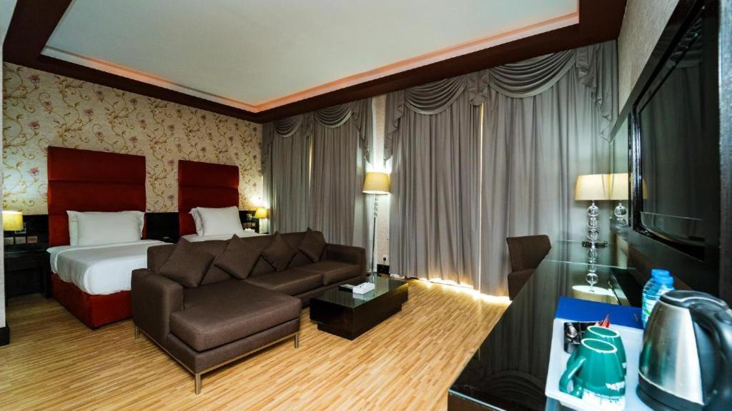 Mangrove Hotel Рас ал Хайм Екстериор снимка